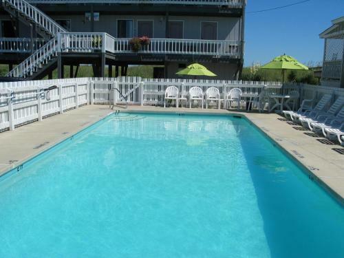 Motel Beach House Inn & Suites