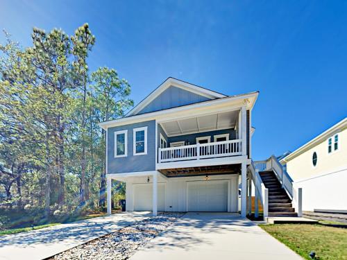 1418 Searay Home