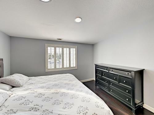 Apartamento 4692 Carpinteria Ave Condo Unit 7