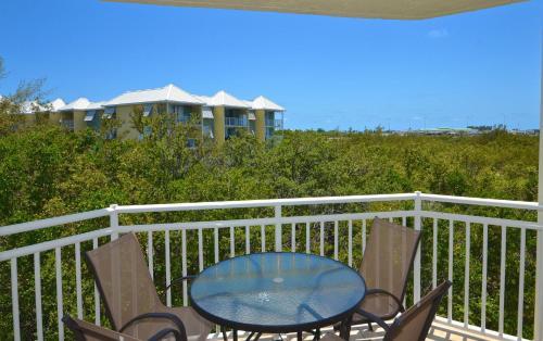 Sunrise Suites Saint Thomas Suite #302