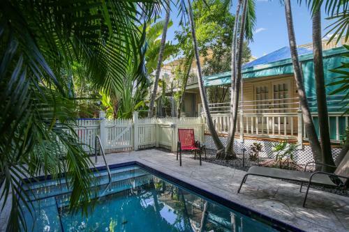Paradise Place (condo)