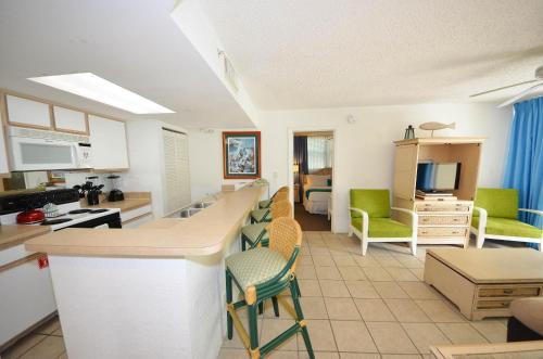 Sunrise Suites Hispaniola Suite #101