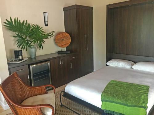 Hotel Dolphin Point Villas
