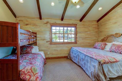 Henley Manor #102