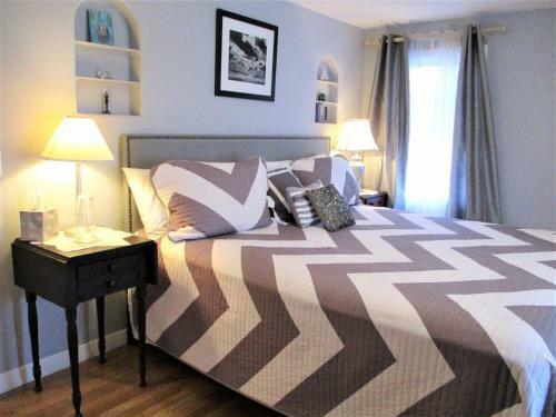 387 Strawberry Hill - 4 Bedroom