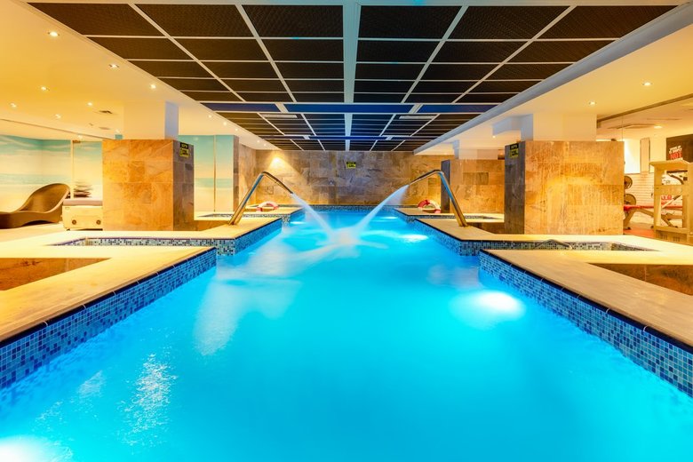 Hotel Holiday Inn Al Qasr