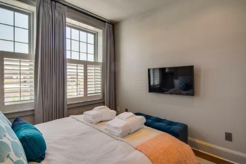 563 King Signature Apartments