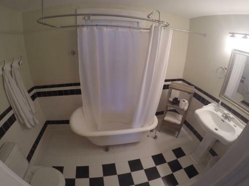 Apartamento Suites On Coming