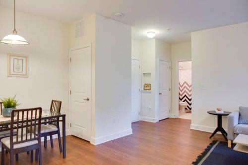 Plaza Midwood Two Bedroom Apartment