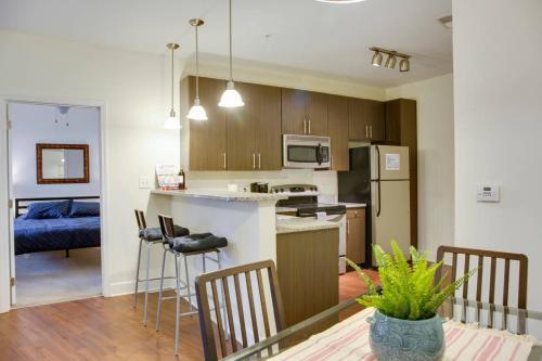 Plaza Midwood Two Bedroom Apartment