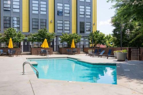 Apartamento Trifecta ? Stylish & Spacious Loft ? Superhost