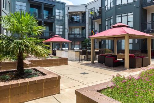Apartamento Trifecta ? Prime Location & Balcony ? Superhost