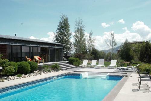 The Glidehouse With Private Pool