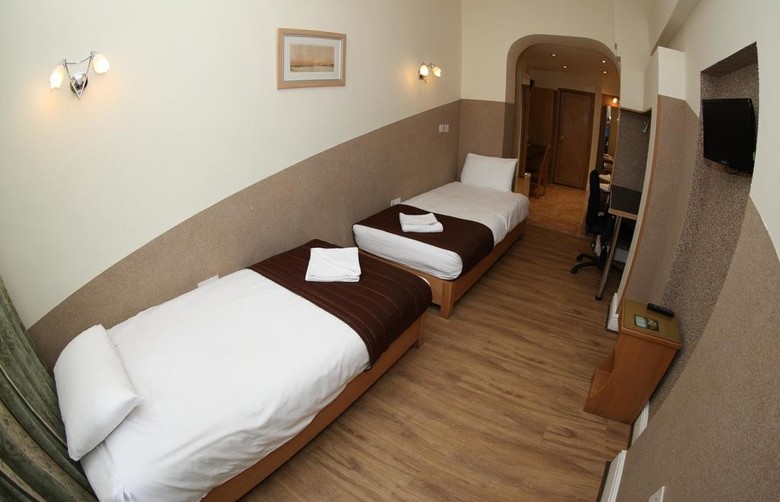 Kensington Suite Hotel