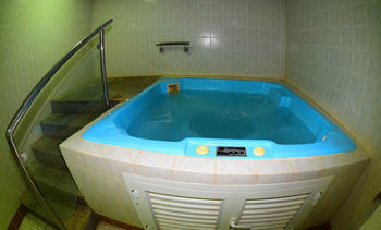 Ramada Al Qassim Hotel Y Suites