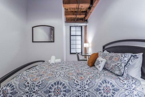 Apartamento 3 Bdr Downtown Luxury Loft-spacious, Safe & Secure