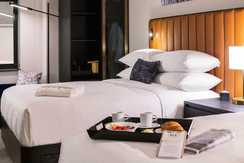 Hotel Julian Chicago