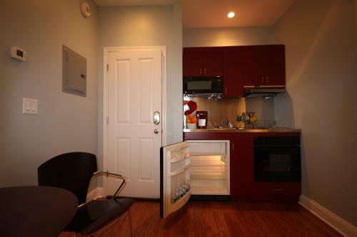 Hostal Magnolia Coach House