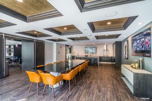 Apartment In River North Downtown Chicago