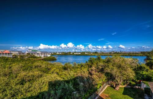 Intercoastal Beach Suite