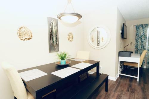 Deluxe Clearwater Apartment (cp-803)