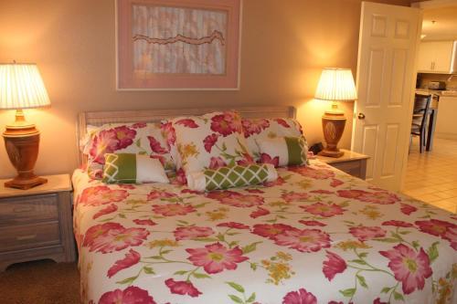 Beach Palms 404 Apartment