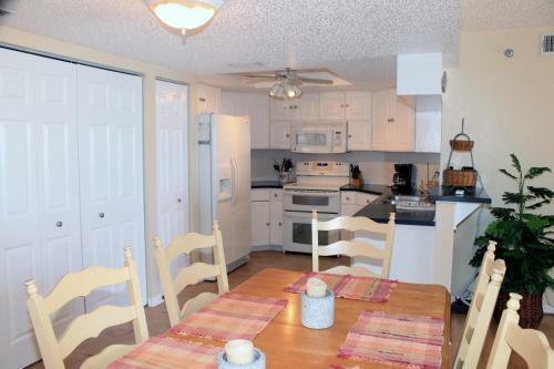 Beach Palms 406 Apartment