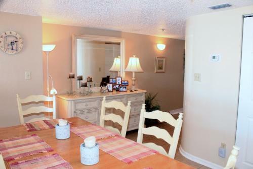 Beach Palms 406 Apartment