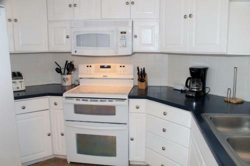 Beach Palms 406 Apartment