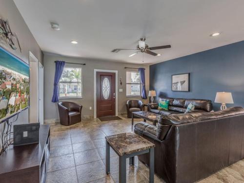 770 Mandalay Ave Home
