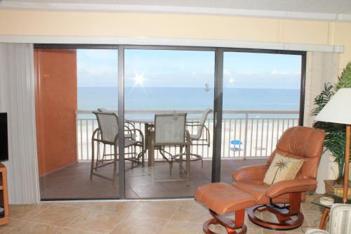Chateaux 302 Apartment