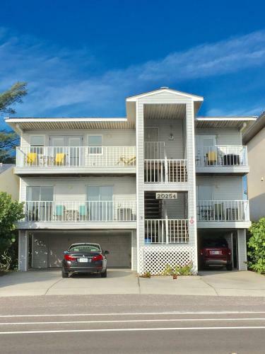 Apartamento Joyce's Beachfront Suite 3