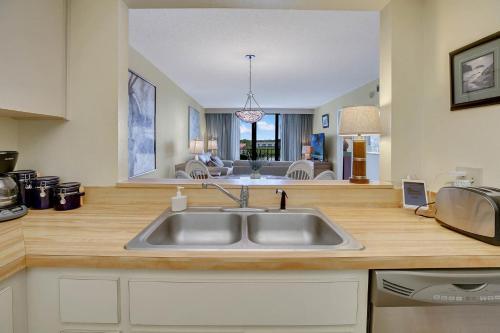 Apartamento 19931 Gulf Blvd Condo Unit 4b