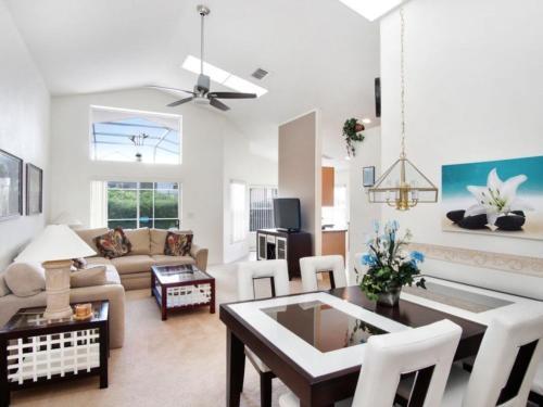 Hawk Hill Villa Home