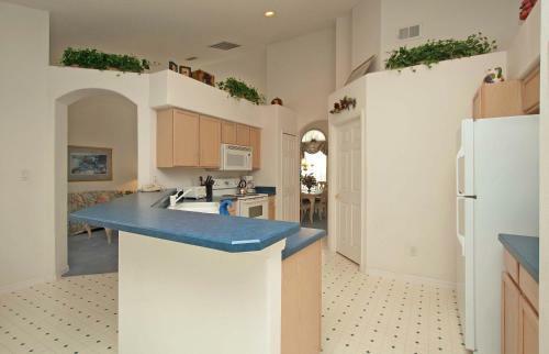 Villa Greater Groves-4 Bedrooms Home W/pool-5204gg