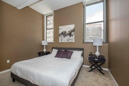 Apartamento Spacious + Relaxing 2br Near Playhouse Square