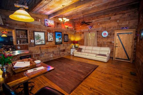 Bed & Breakfast 7f Lodge And Events