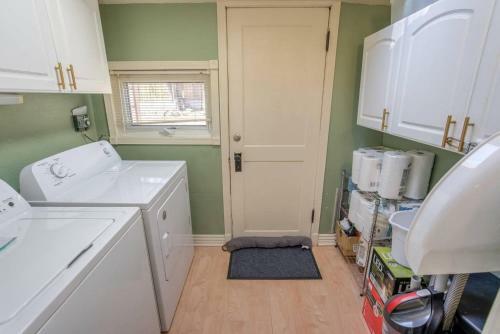 Pet Friendly | 1900 Classic | 3 Bedroom Value