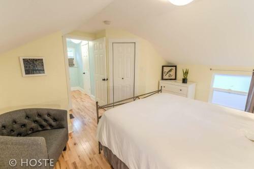 *h New!* Pink Perfect Cottage Near Downtown