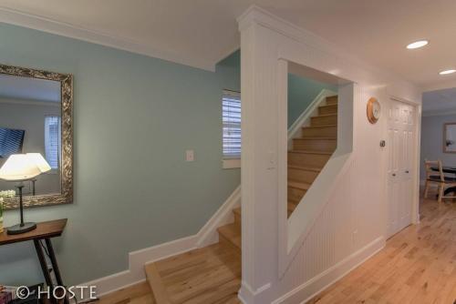 *h New!* Pink Perfect Cottage Near Downtown