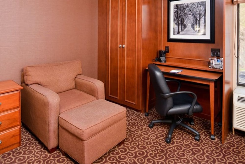 Mcknight Hotel