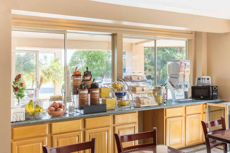 Hotel Days Inn Redwood City