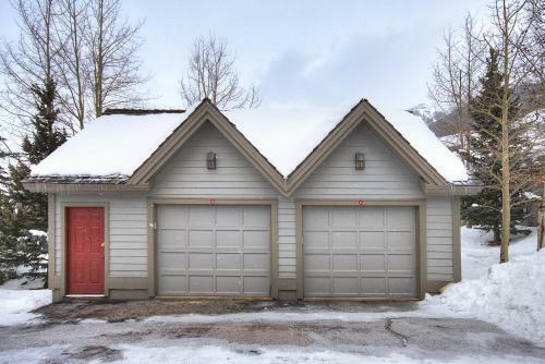 Woods24 Townhome Townhouse