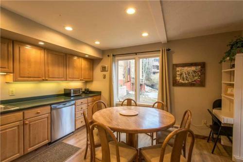 Apartamento Ten Mile Haus A9 Condo