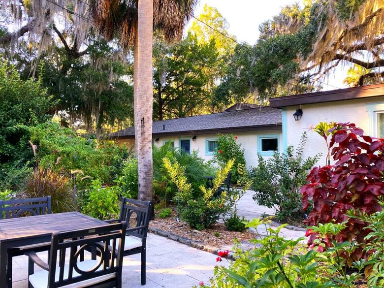 Hotel Retreat At Crystal Manatee