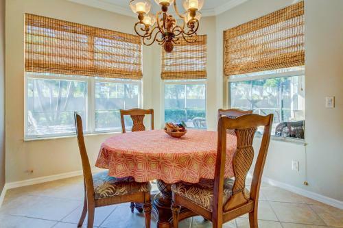 Maple Pines Villa