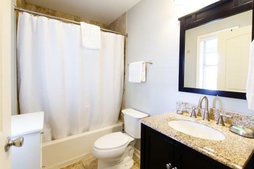 The Dahlonega Square Hotel