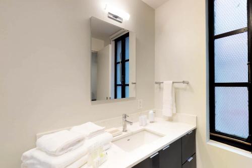 Apartamento Mid Elm Lofts