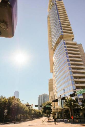 Apartamento Experience Dallas Hotspots | Prime Uptown Location