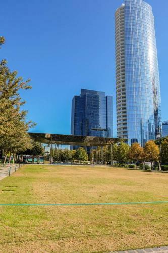 Apartamento Relax & Unwind In Spacious 1br W/ Parking